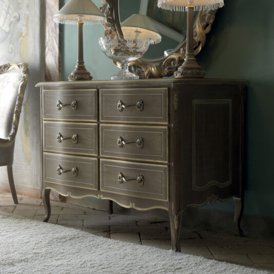 Luxurious Italian Small Chest of Drawers