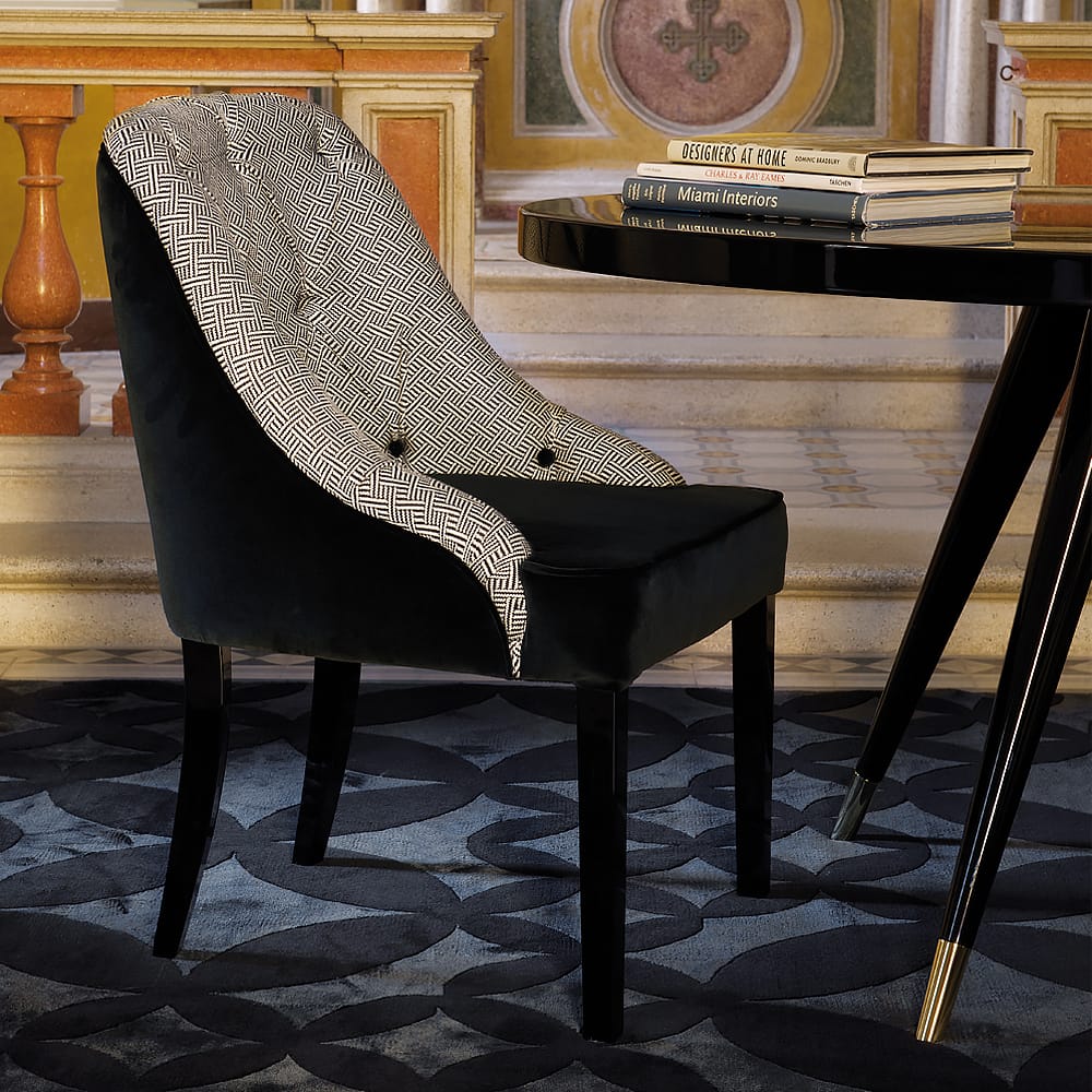 Contemporary Button Upholstered patterned fabric Dining Chair