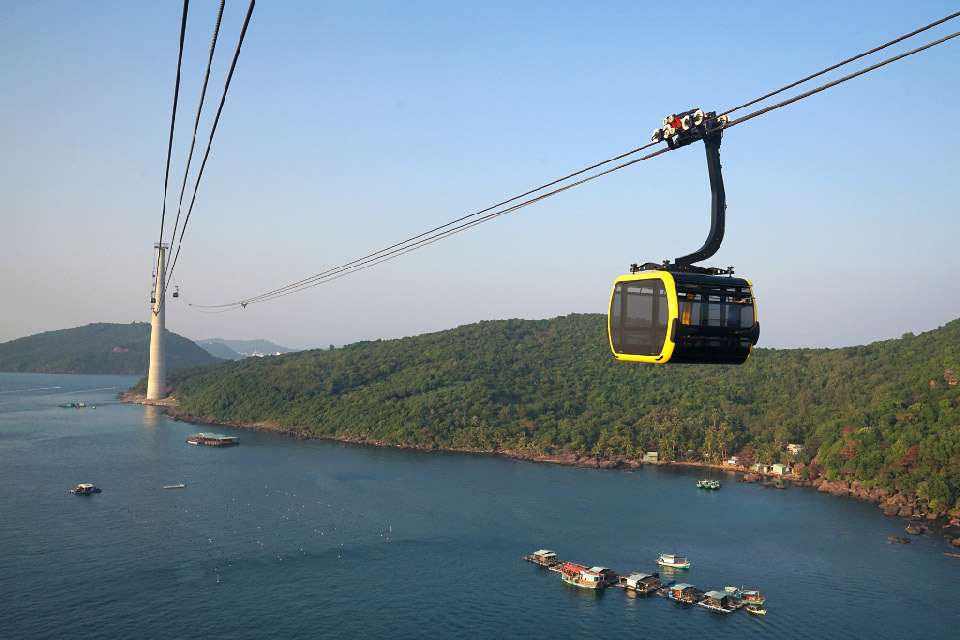 Vietnam, Phu Quoc, cable car