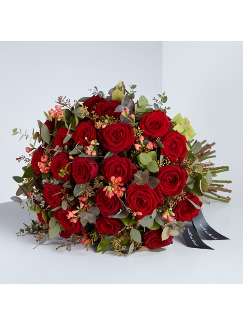 Red, Red Rose Bouquet, luxury valentines gifts