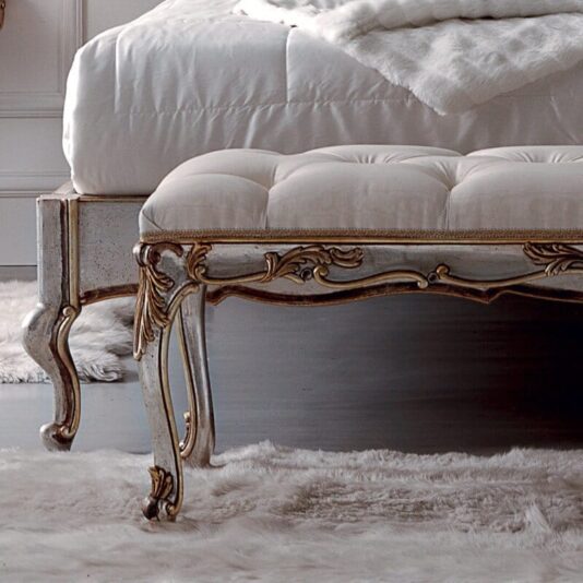 Classic Rococo Button Upholstered Bench Classic Rococo Button Upholstered Bench