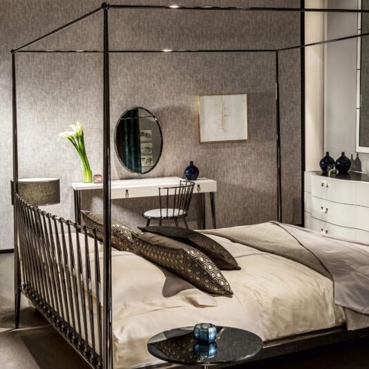 Italian Designer Contemporary Four Poster Bed Italian Designer Contemporary Four Poster Bed