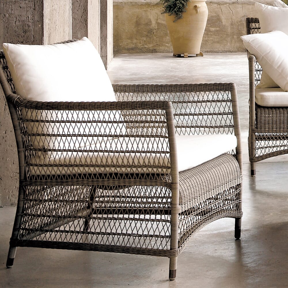 interior design trends 2020, woven wicker outdoor chair