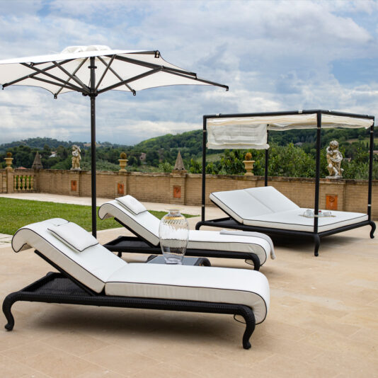 Outdoor Freestanding Umbrella Outdoor Freestanding Umbrella