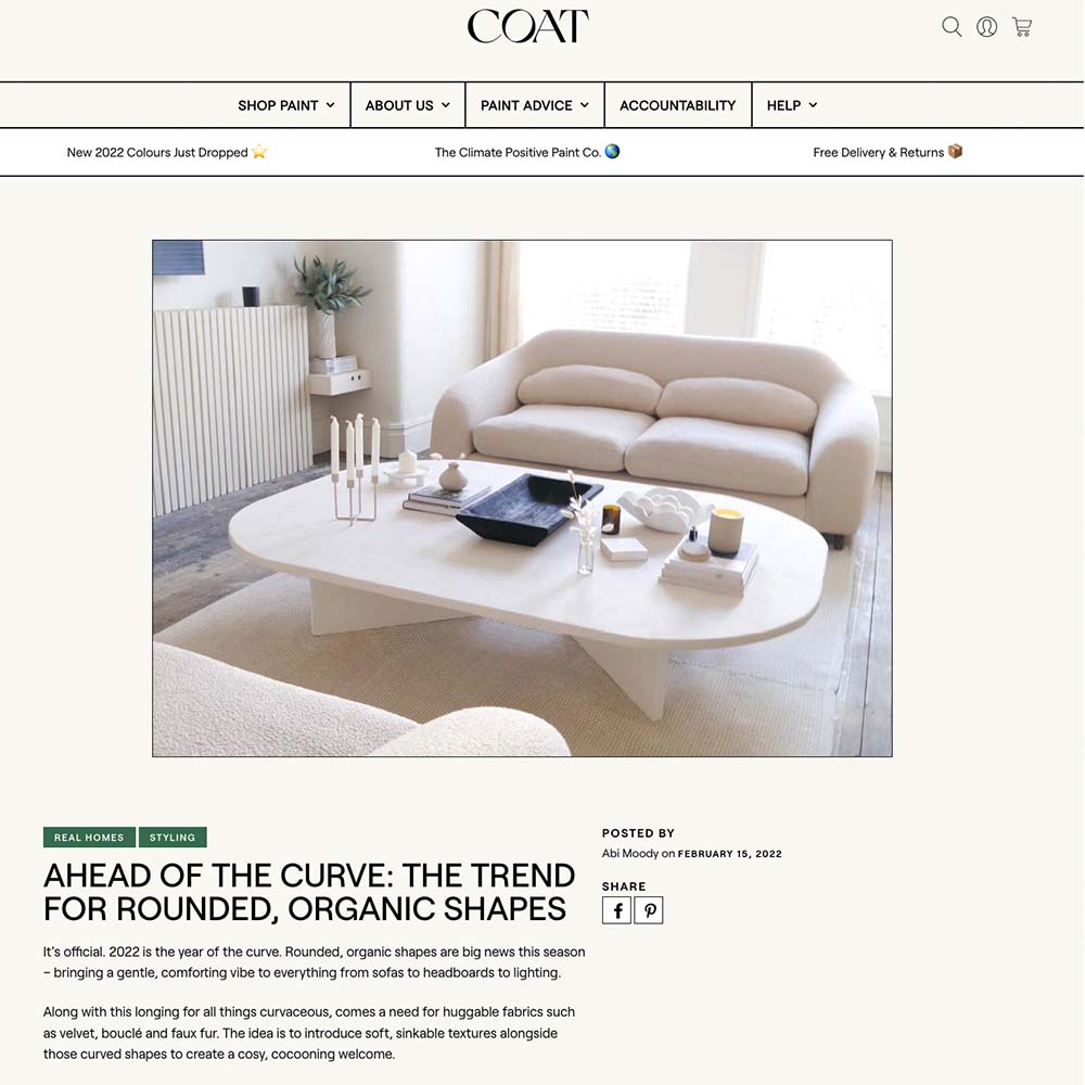 Article in Coat about decorating with curves