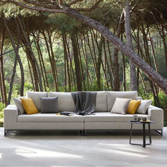 high-end-contemporary-outdoor-sofa-1.jpg