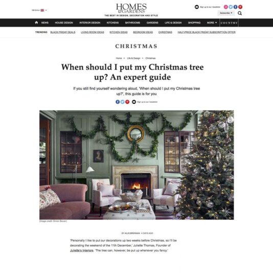 Homes & Gardens article advises on when to put your Christmas tree up