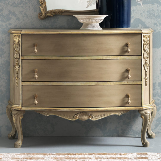 Ornate Classic Style Chest Of Drawers